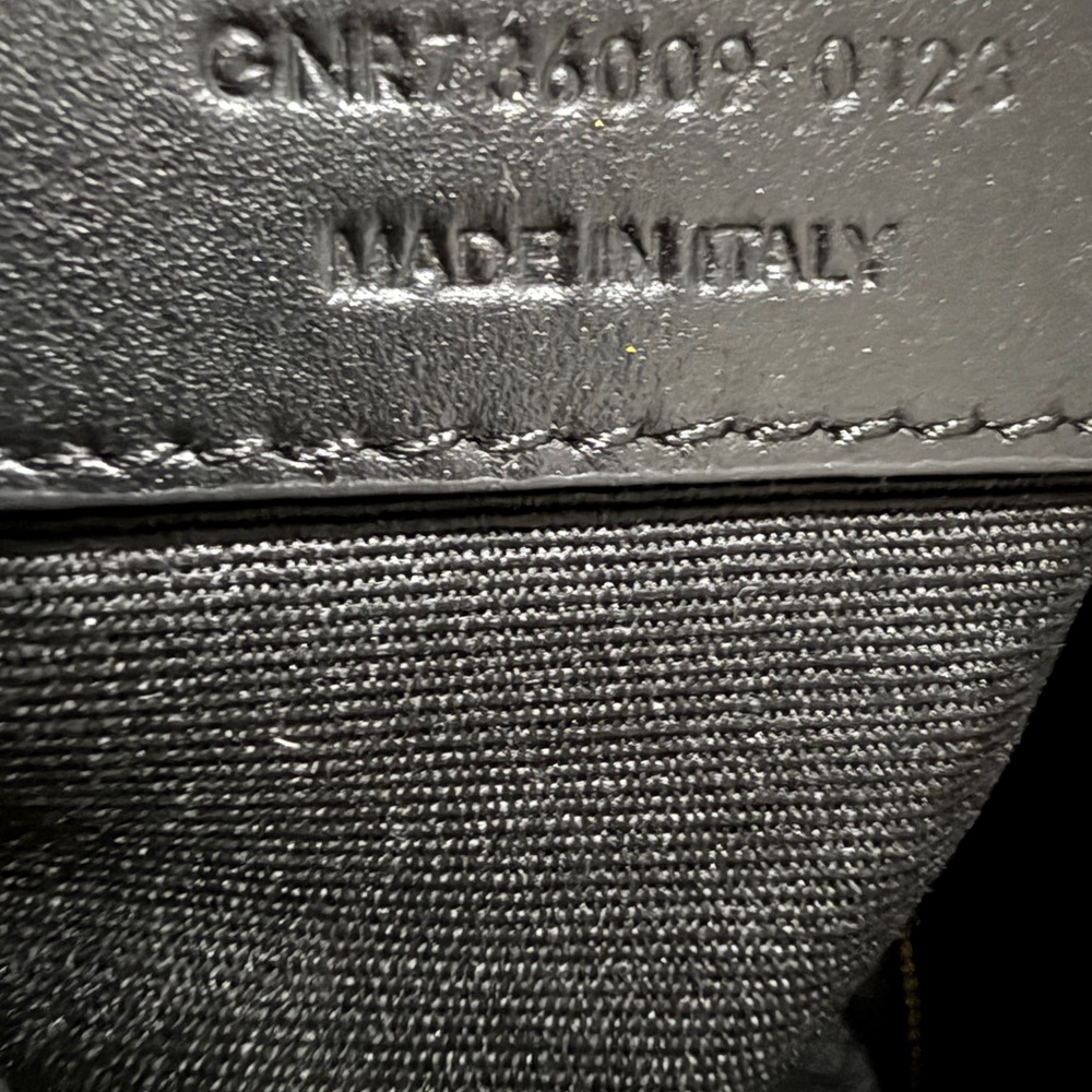 Saint Laurent ES Giant Travel Bag - Picture 8 of 9